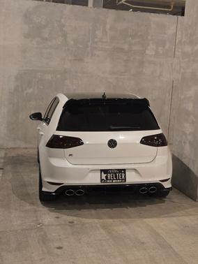 2016 Volkswagen Golf R 4-Door