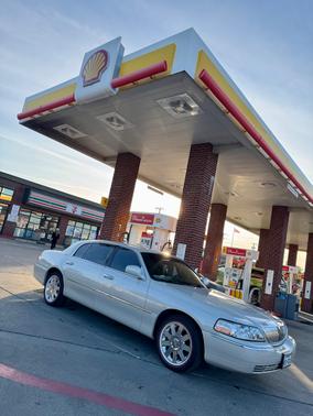 2006 Lincoln Town Car Signature L