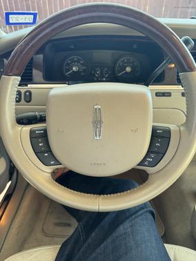 2006 Lincoln Town Car Signature L