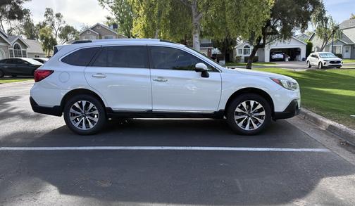 2018 Subaru Outback 3.6R Touring