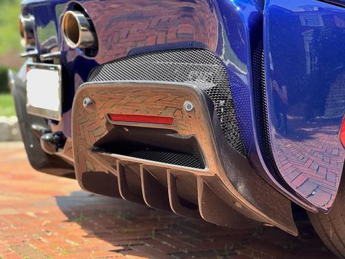 2022 Ferrari SF90 Spider Base