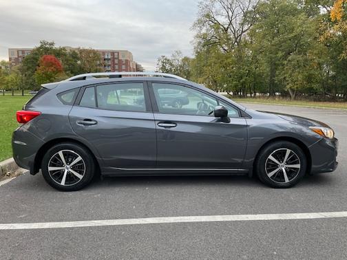 2019 Subaru Impreza 2.0i Premium