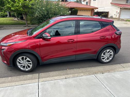 Red 2023 Chevrolet Bolt EUV LT