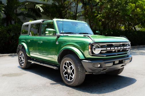 2023 Ford Bronco Outer Banks