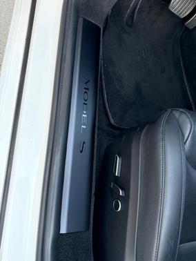 White 2022 Tesla Model S Long Range