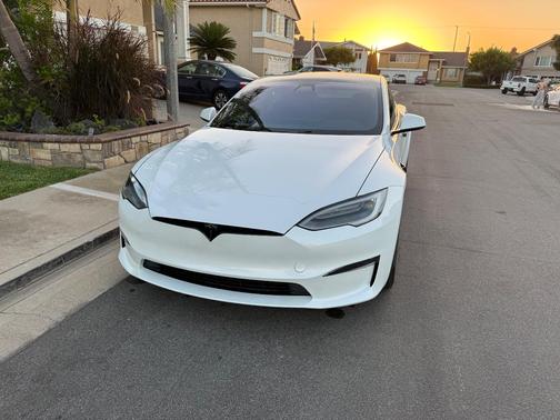 White 2022 Tesla Model S Long Range
