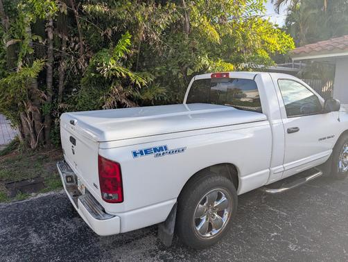 White 2005 Dodge Ram 1500 Laramie