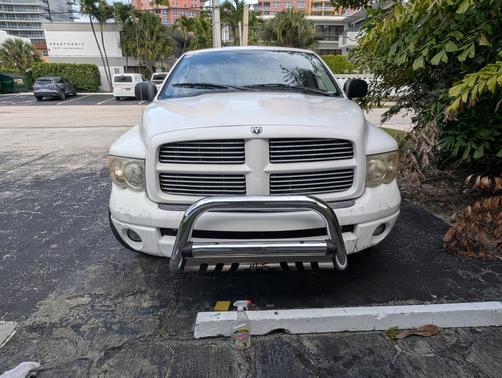 White 2005 Dodge Ram 1500 Laramie