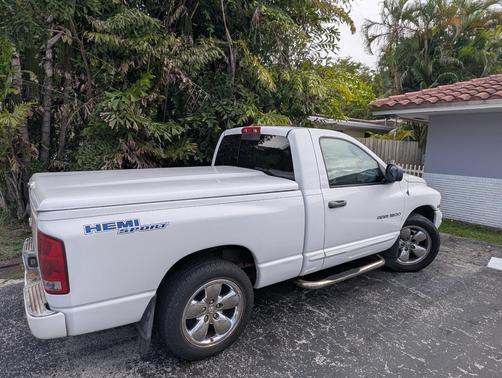 White 2005 Dodge Ram 1500 Laramie