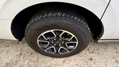 White 2019 Ford Expedition Max Limited