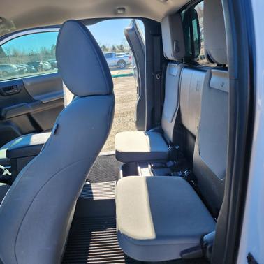 2016 Toyota Tacoma SR5