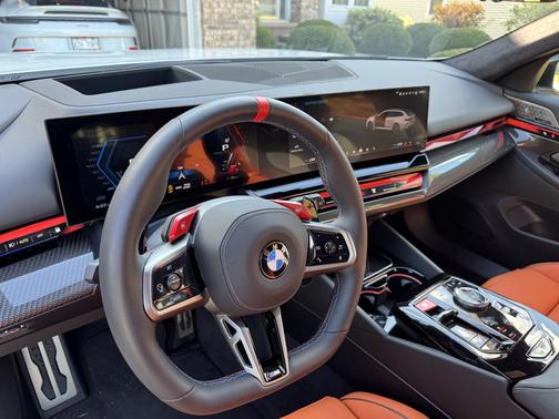 2025 BMW M5 Touring