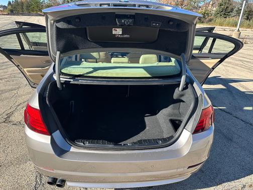 2013 BMW 528 i xDrive