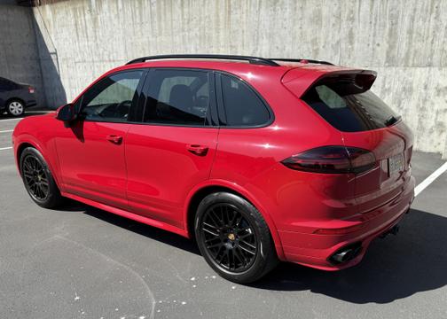 2017 Porsche Cayenne GTS