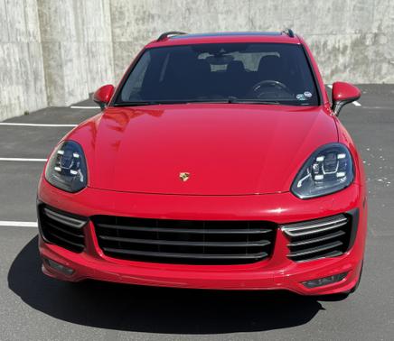 2017 Porsche Cayenne GTS