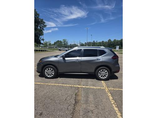 Gray 2020 Nissan Rogue SV