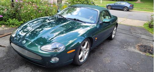 Photo 1 of 15 of 2005 Jaguar XKR Base