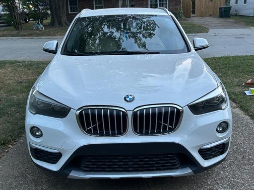 White 2018 BMW X1 xDrive28i