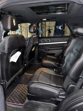 Gray 2017 Ford Explorer XLT