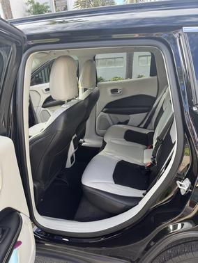 Black 2018 Jeep Compass Latitude