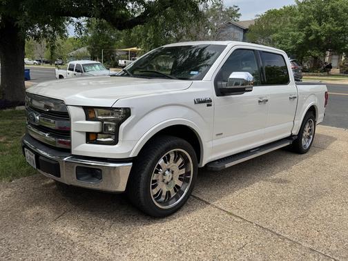White 2015 Ford F-150 Lariat