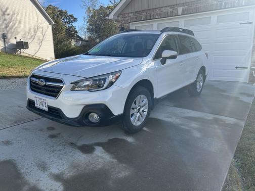 2018 Subaru Outback 2.5i Premium