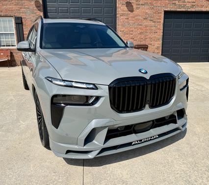 Gray 2025 BMW ALPINA XB7 Base
