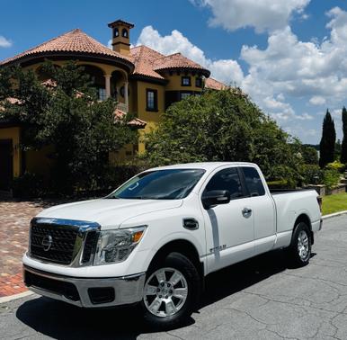 2017 Nissan Titan SV