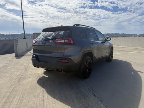 2018 Jeep Cherokee Latitude