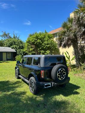 2024 Ford Bronco Outer Banks