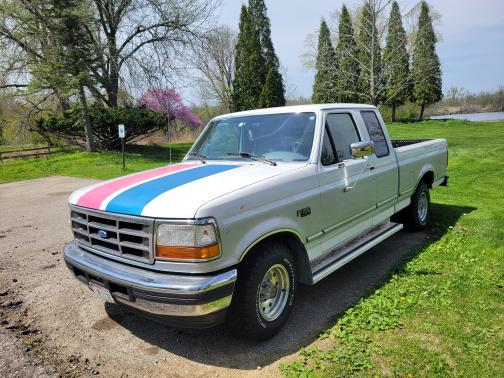 1996 Ford F-150 XL SuperCab
