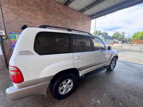 White 1998 Toyota Land Cruiser Base