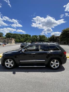 Black 2012 Jeep Grand Cherokee Overland