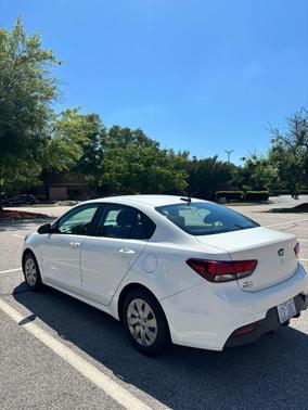 White 2019 Kia Rio S