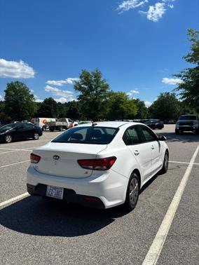 White 2019 Kia Rio S