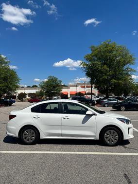 White 2019 Kia Rio S