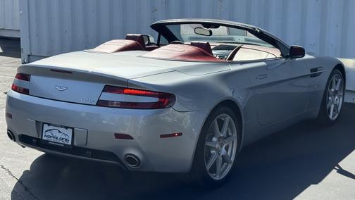 Silver 2008 Aston Martin V8 Vantage Base