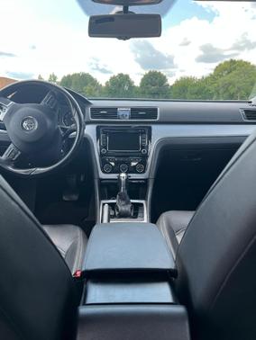 Blue 2013 Volkswagen Passat 2.5 SE