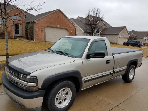 Silver 2001 Chevrolet Silverado 1500 Base
