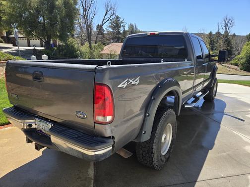 2002 Ford F-350 XLT Crew Cab Super Duty
