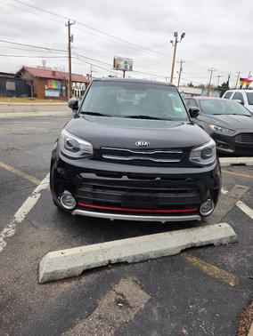 Black 2018 Kia Soul !