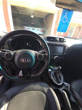 Black 2018 Kia Soul !