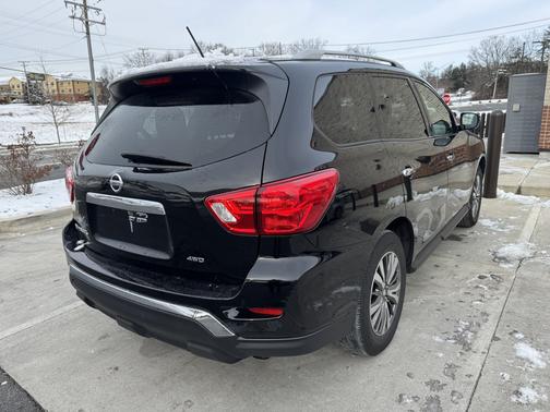 2018 Nissan Pathfinder S
