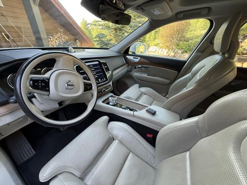2017 Volvo XC90 Hybrid T8 Inscription