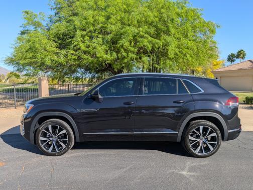 2026 Volkswagen Atlas Cross Sport 2.0T SEL Premium R-Line 4MOTION