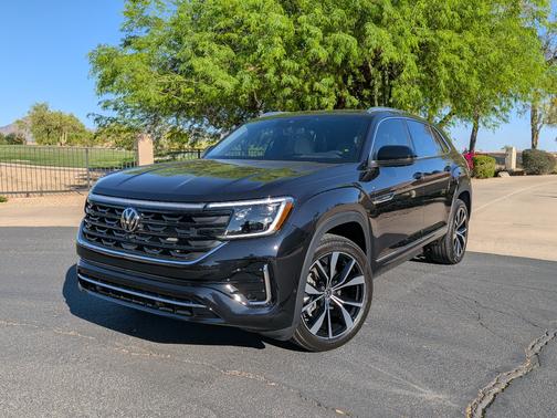 2026 Volkswagen Atlas Cross Sport 2.0T SEL Premium R-Line 4MOTION