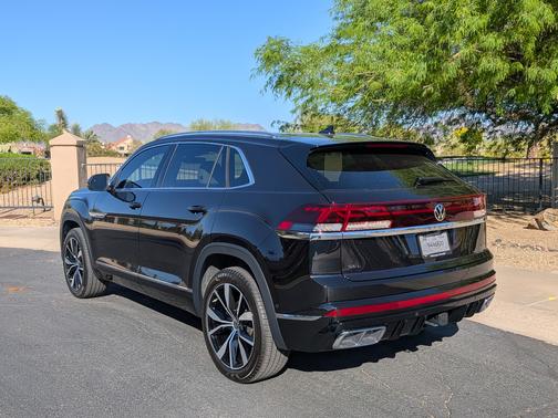 2026 Volkswagen Atlas Cross Sport 2.0T SEL Premium R-Line 4MOTION