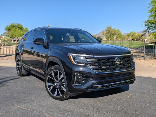 2026 Volkswagen Atlas Cross Sport 2.0T SEL Premium R-Line 4MOTION