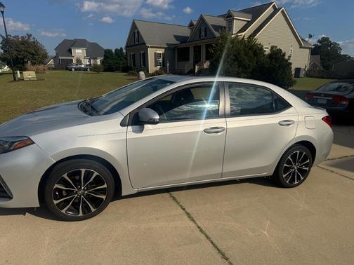 Silver 2019 Toyota Corolla XSE