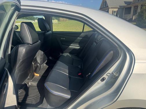 Silver 2019 Toyota Corolla XSE
